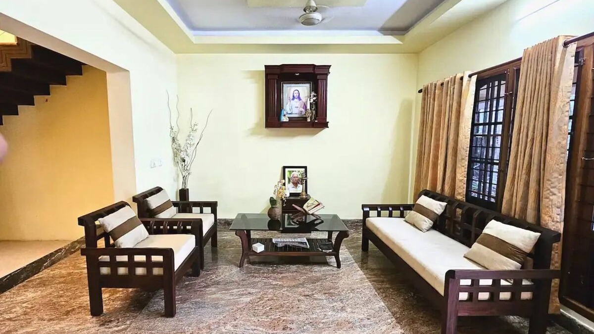 Vypin House | Cherai Vacation Home with AC Bedrooms