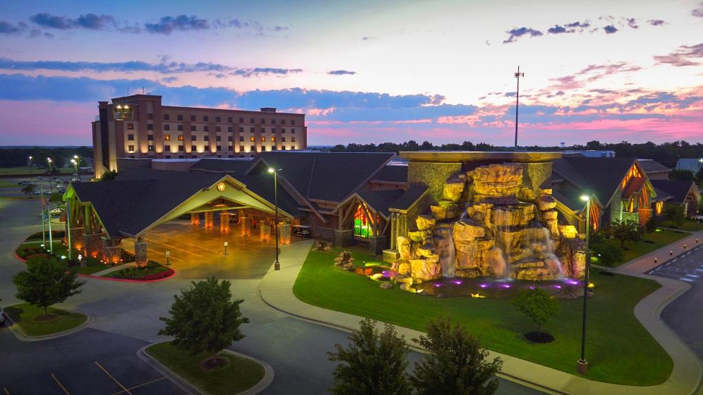 West Siloam Springs Resort | Cherokee Casino West Siloam Springs Resort