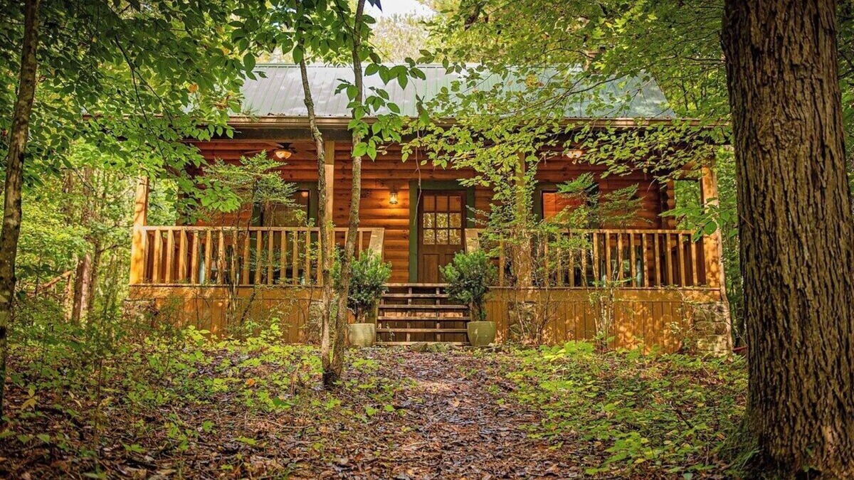 Benton House | Cherokee Ridge | Cabin near the Ocoee River