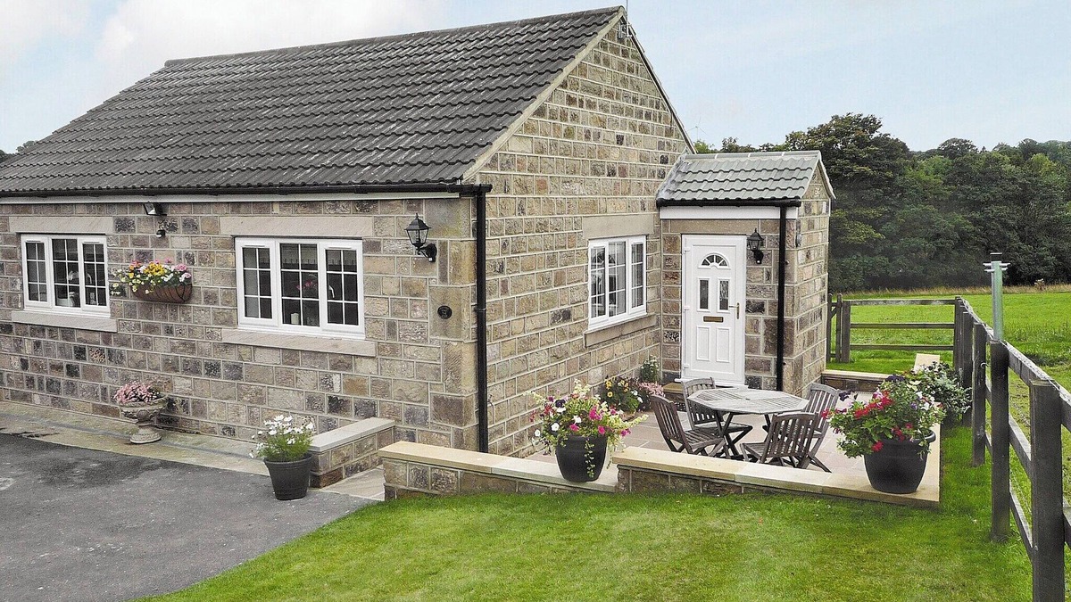 Ripley Cottage | Cherry Blossom Cottage
