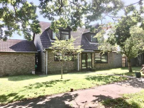 Layer Marney Villa | Cherry Cottage
