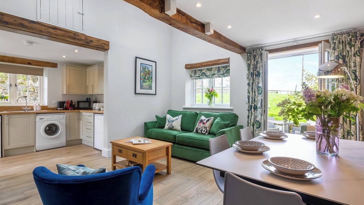 Grantley Cottage | Cherry Cottage - UK46357