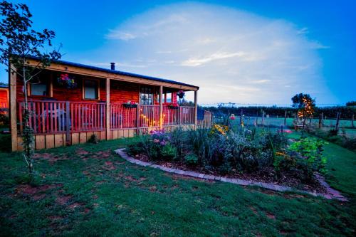 Brimpsfield Cabin | Cherry Tree Glamping