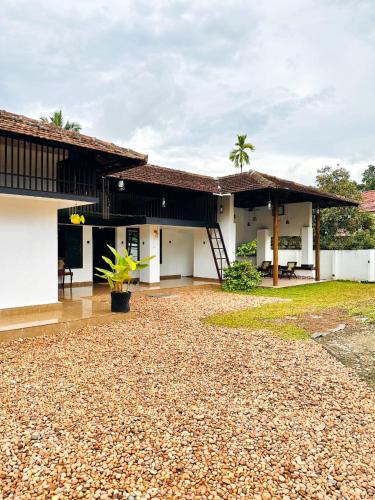 Tiruvalla Apartment | Cherys Bunglow