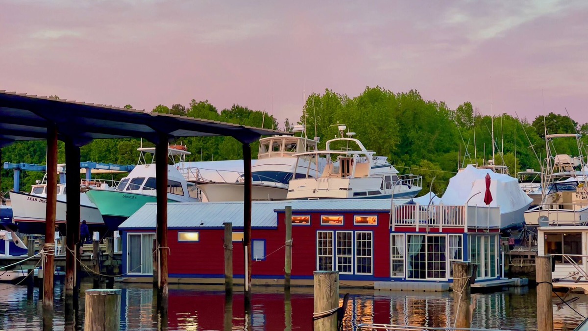 Stevensville Boat Rental | Chesapeake Houseboat Getaway on Kent Island, Maryland