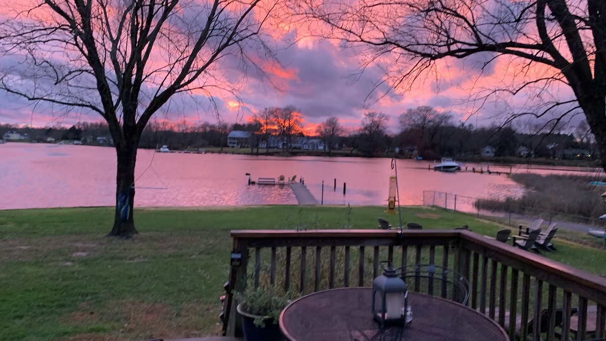 Deale House | Chesapeake Spectacular Waterfront- Kayaks, Spa, Pier