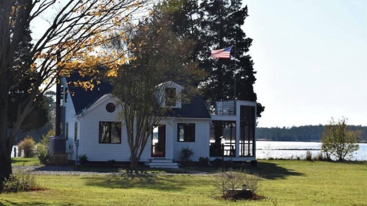 Cambridge House | Chesapeake Sunset Cottage