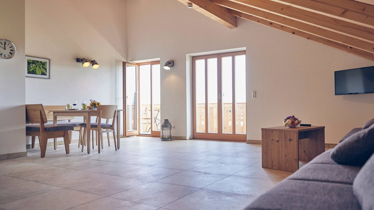 Bad Aibling Apartment | Chestnut apartment, 91 sqm, two bedrooms and balcony