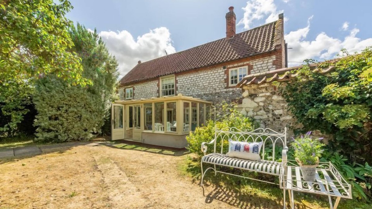 Thornham Cottage | Chestnut Cottage, Thornham, Norfolk