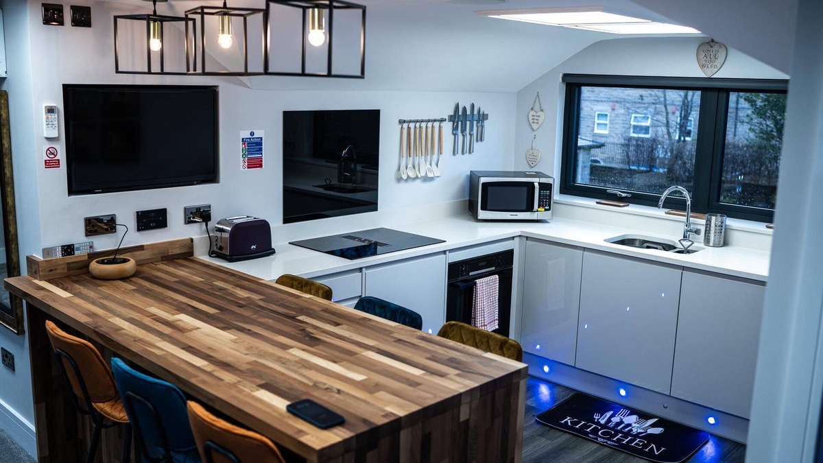 Ossett Apartment | Chestnut Retreat a Stunning Annex Apartment