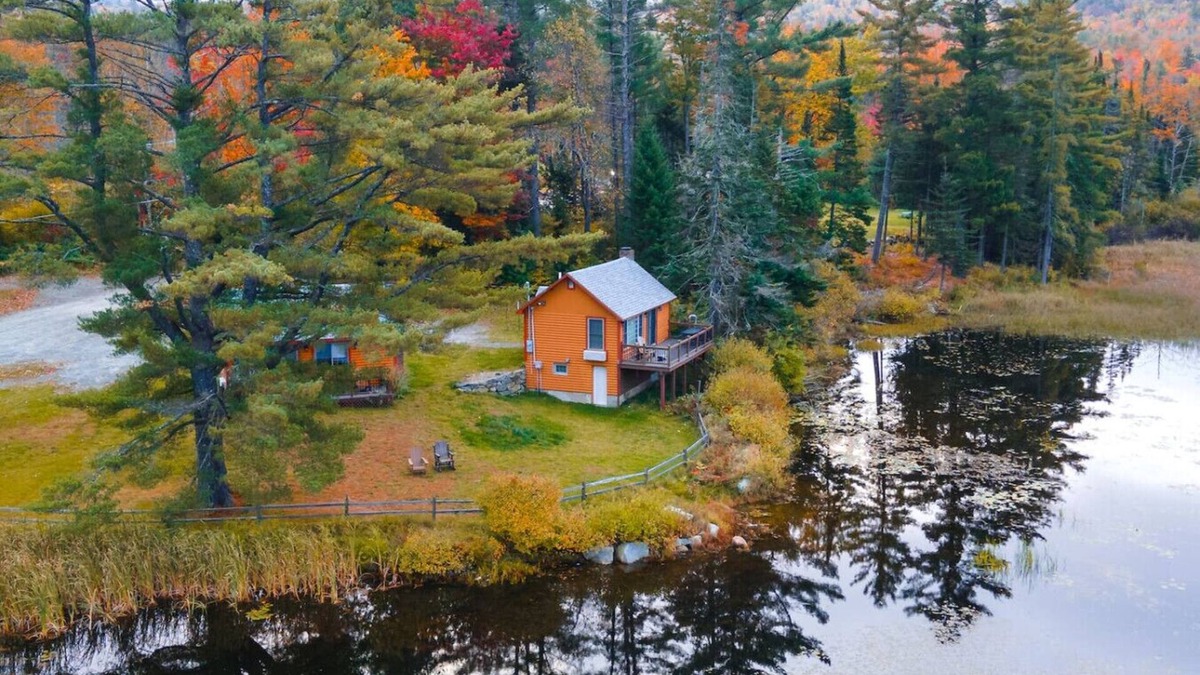 Bethlehem Cabin | Chestnut Studio: Cozy Lakefront Cabin Retreat