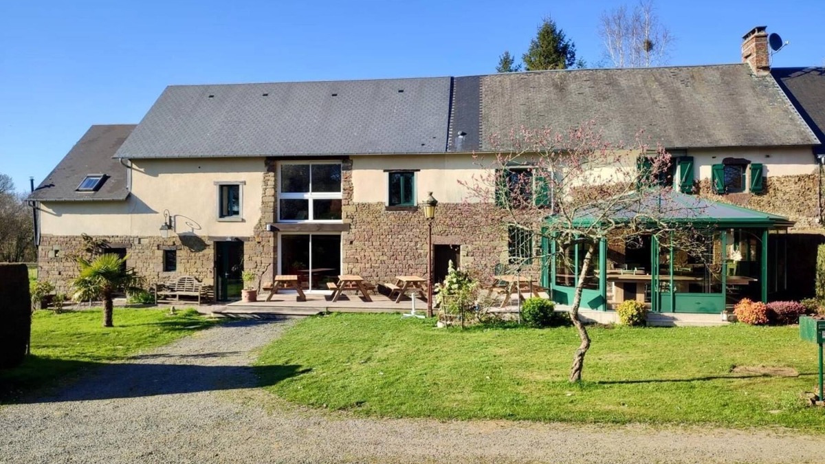 Notre-Dame-de-Cenilly Cottage | Chevaux d'Asie 21 pers : jacuzzi, billard, baby-foot