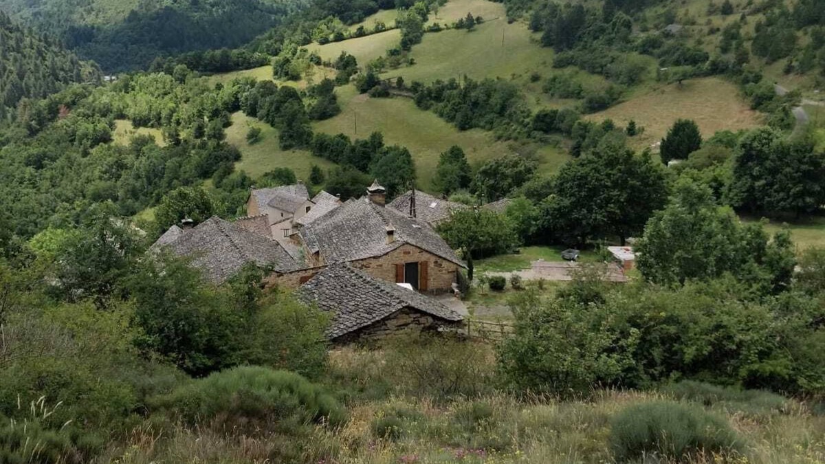 Ispagnac House | Chez Annaïk, 17th century farmhouse, an exceptional view of the Causse Méjean