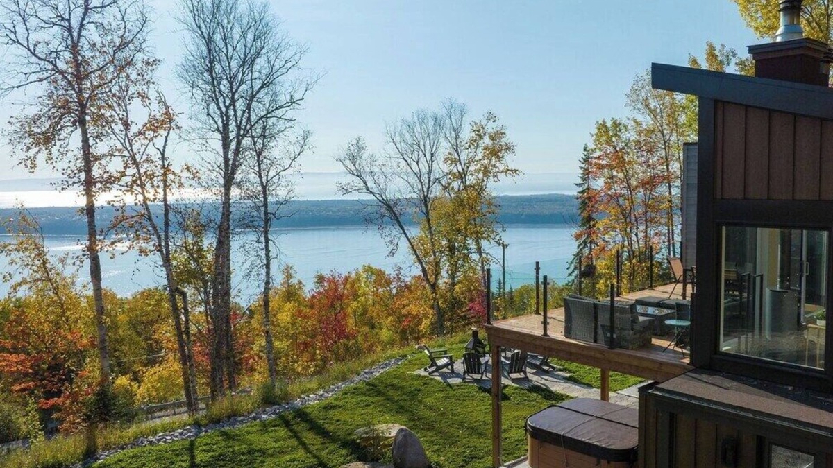 Baie-St-Paul Ski Chalet | Chez Annie 215: Panoramic Views, Spa & Trails