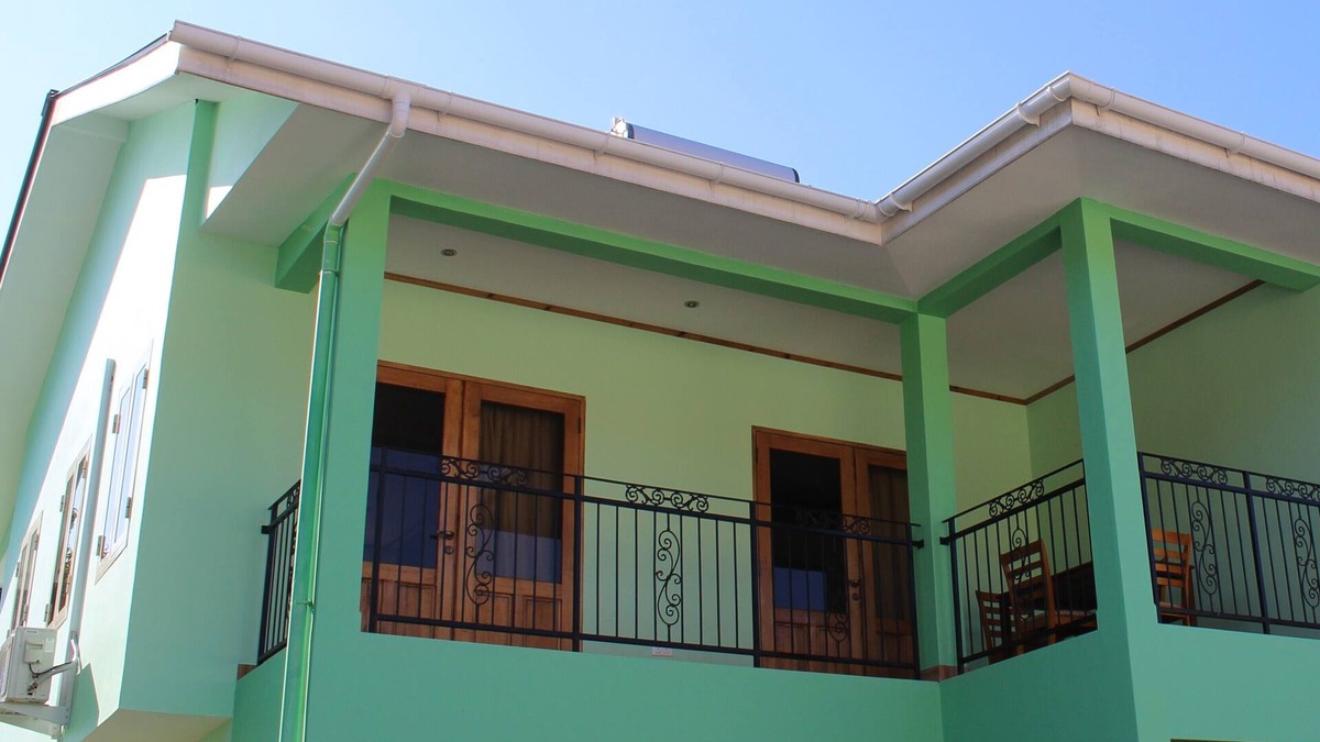 Grand Anse Apartment | Chez Antoine Apartment for 2 guests Praslin Grand Anse