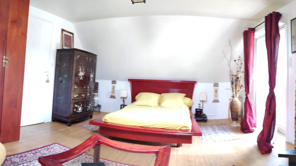 La Couture Boussey Bed & Breakfast | Chez Aurélia: Zen room with private bathroom