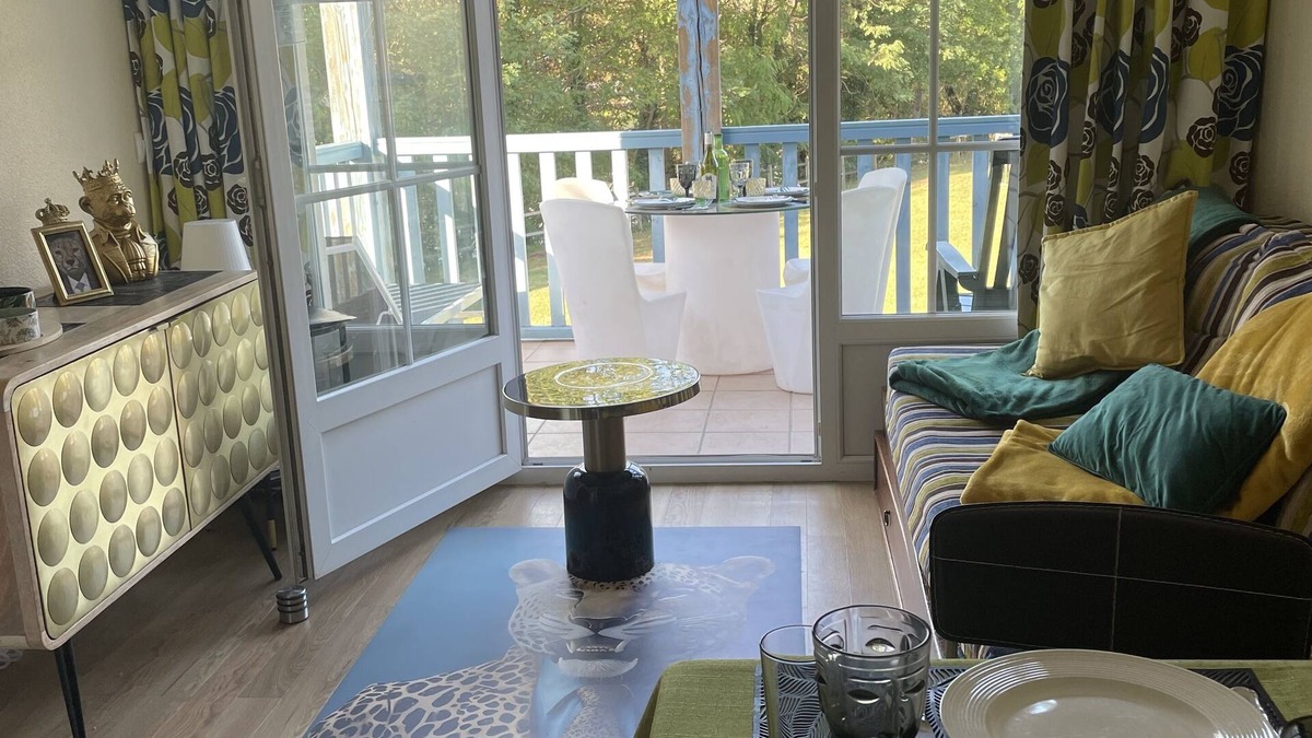 Argentat Apartment | Chez Dom: a setting between Dordogne and swimming pool