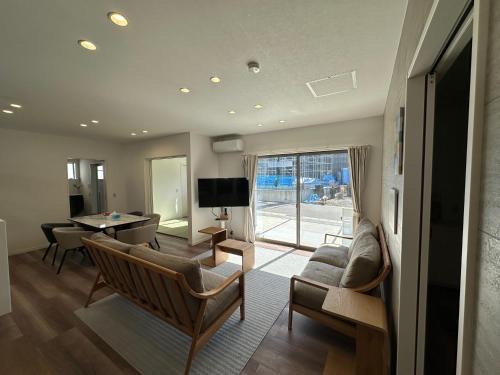 Ozu Villa | CHEZ Hilton