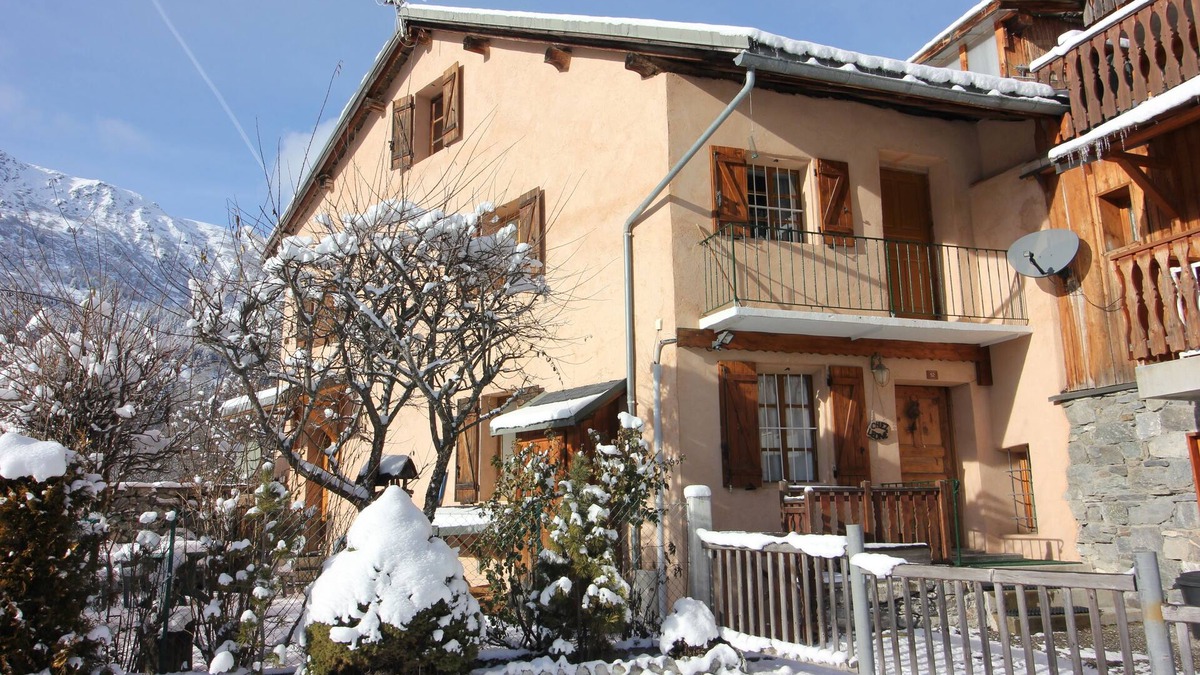 Meribel Ski Chalet | Chez Leone, Atmospheric original stone chalet in Meribel