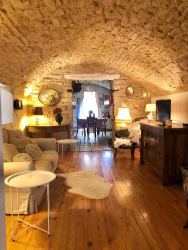 Bucey-les-Gy Bed & Breakfast | CHEZ LOU