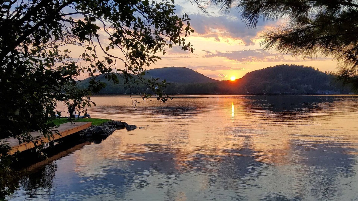 Saint-Denis-de-Brompton House | Chez Mamie Blues Directly on the shores of Grand lac Brompton