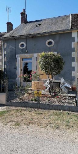 Dompierre-sur-Nievre House | chez Marie et Lulu