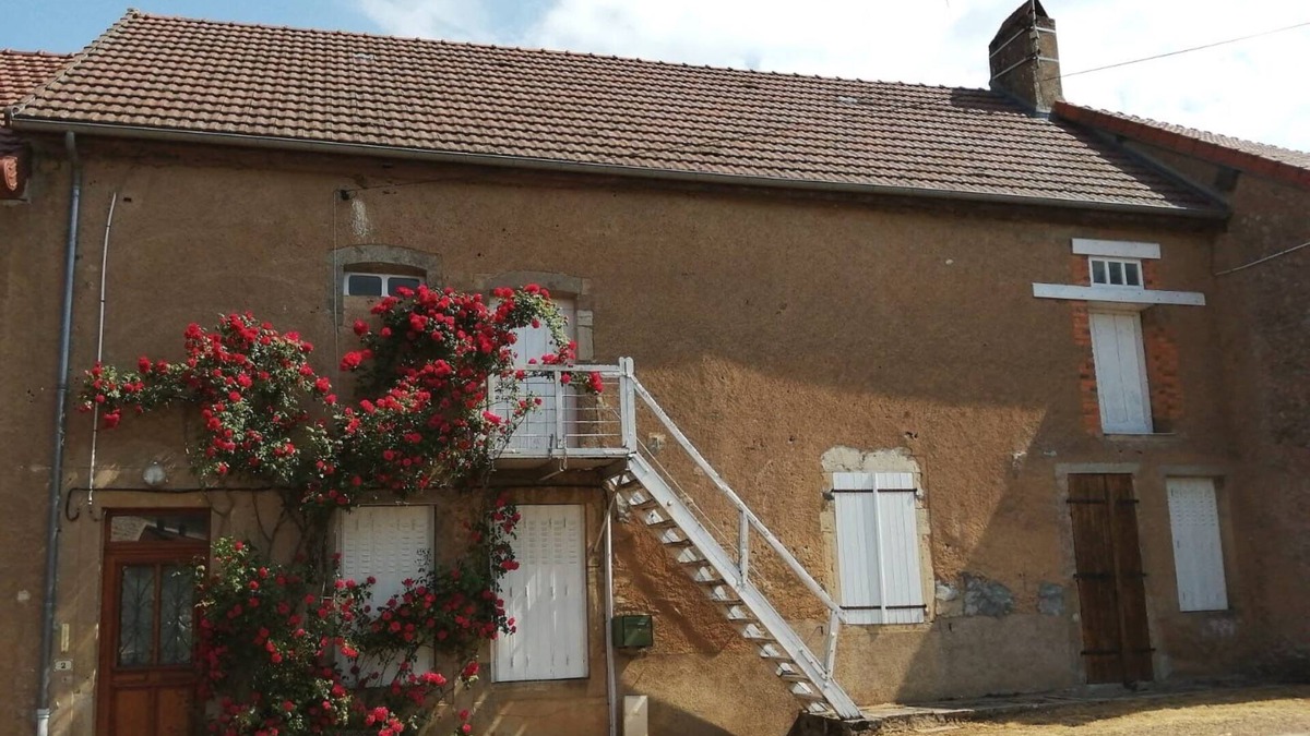 Vianges House | Chez Marie et Lucien Between Morvan and vineyards