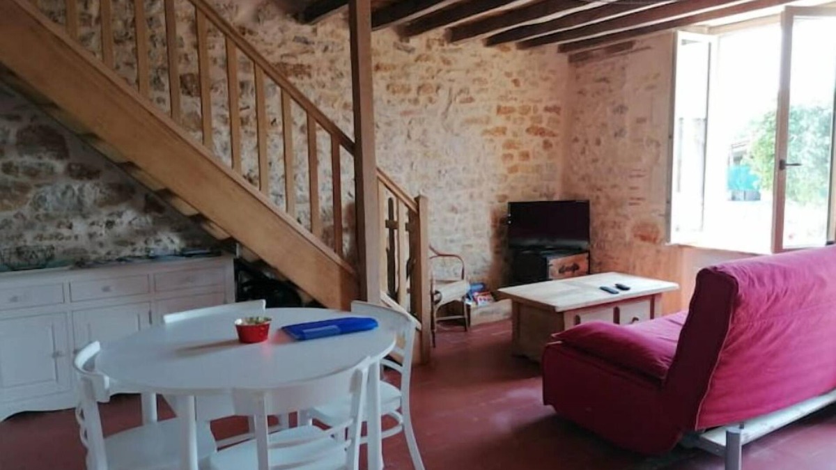 Dompierre-sur-Nievre House | "chez Marie et Lulu"