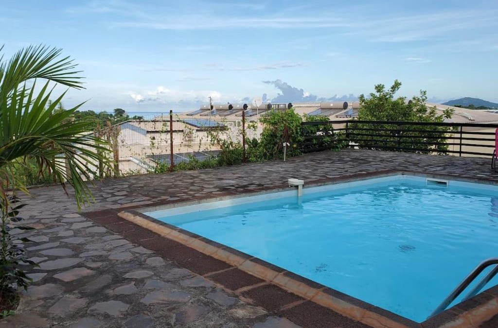 Mamoudzou Apartment | Chez Mezz - upstanding Apartement with Pool -