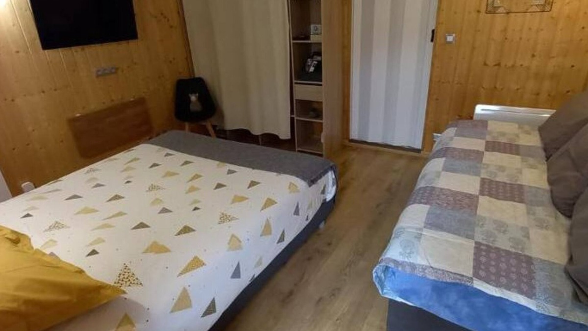 Massiac Apartment | Chez Nathalie & Roland