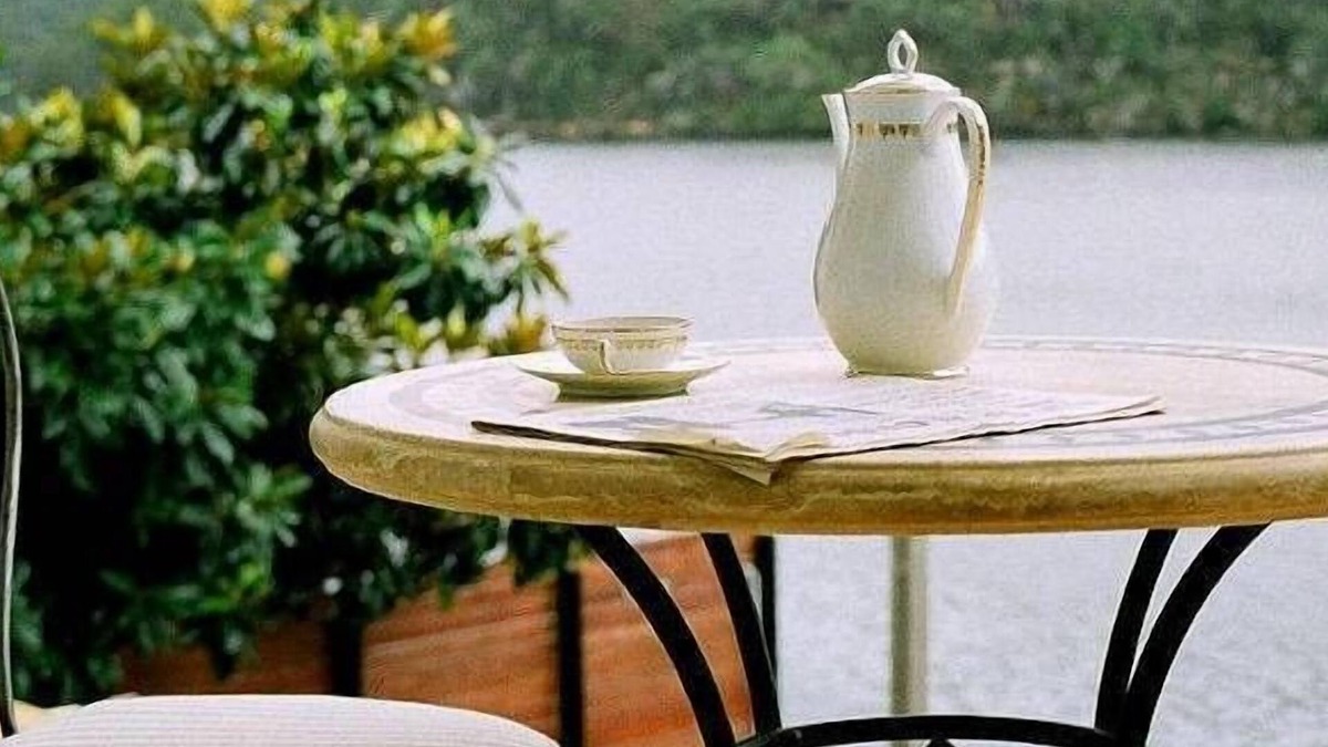 Sydney House | Chez Nous Waterfront Cottage