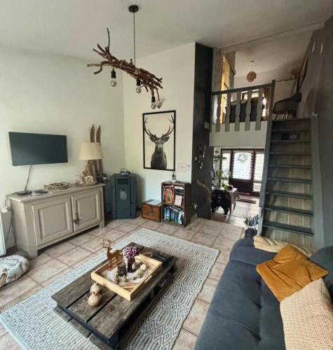 Neufchateau Apartment | Chez Seb & Lulu, studio d'hôtes