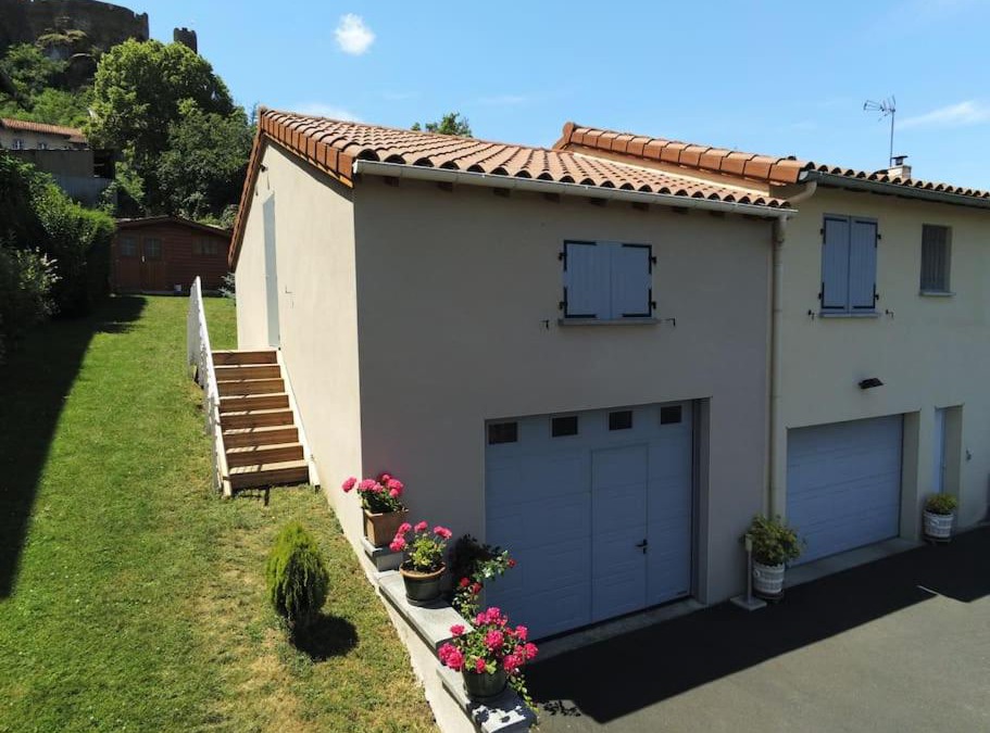 Polignac Apartment | Chez Serge et Annie