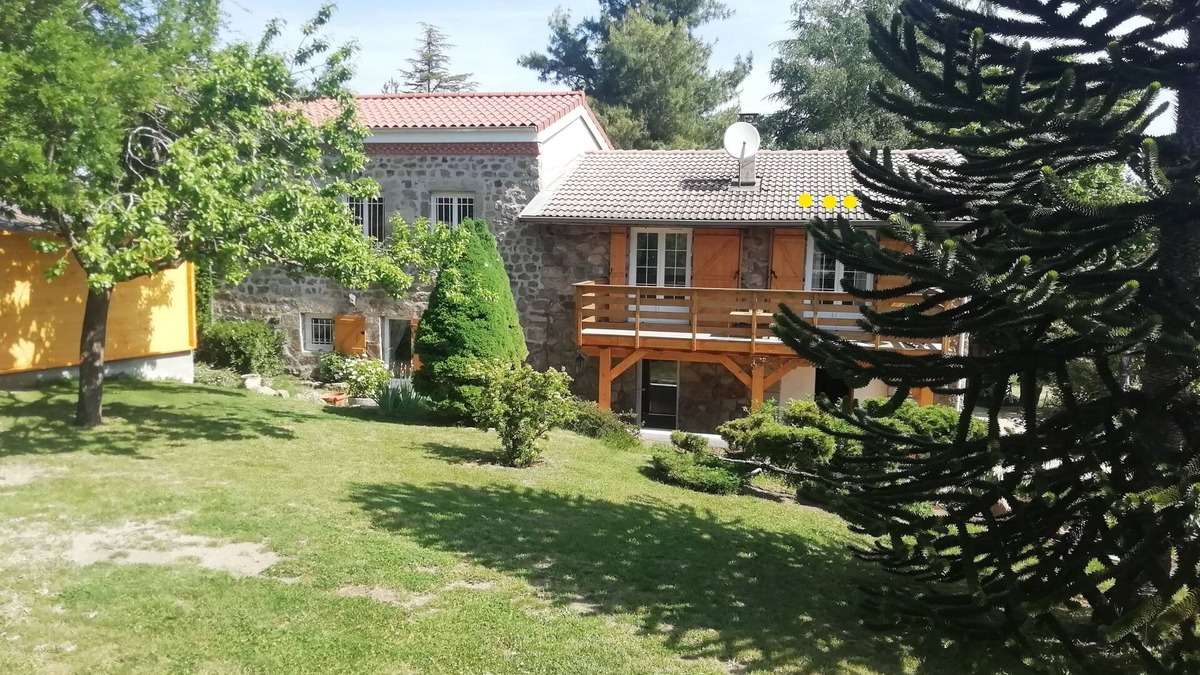 Monistrol-sur-Loire Bed & Breakfast | Chez Sophie et Gilles, a green and cosy interlude