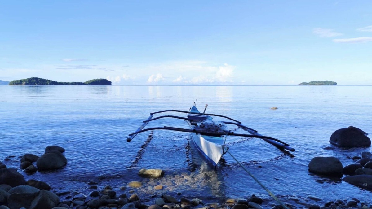 Naval Bed & Breakfast | chezmamang.fr All-inclusive authentic stay on a hidden island in the Philippines