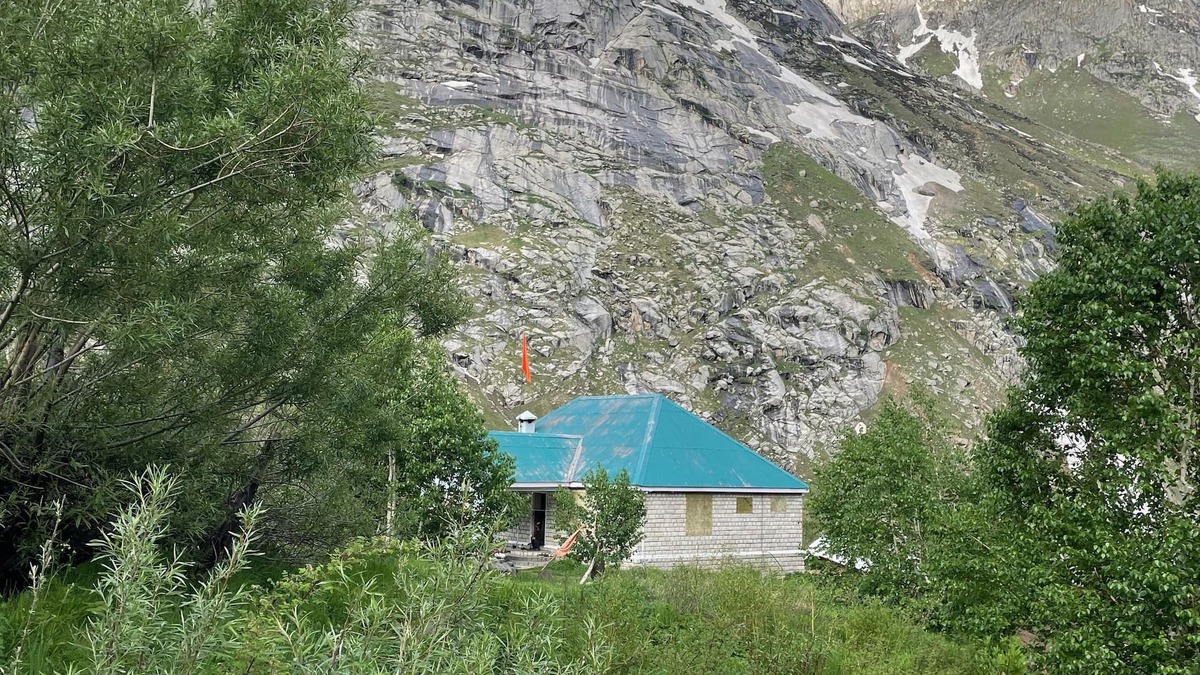 Khoksar Cottage | Chhatru Valley Stays