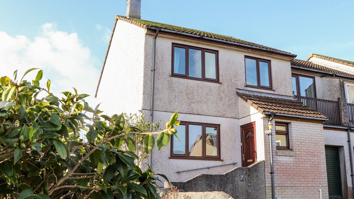 Newlyn Cottage | CHI AN VRE, pet friendly, country holiday cottage in Newlyn