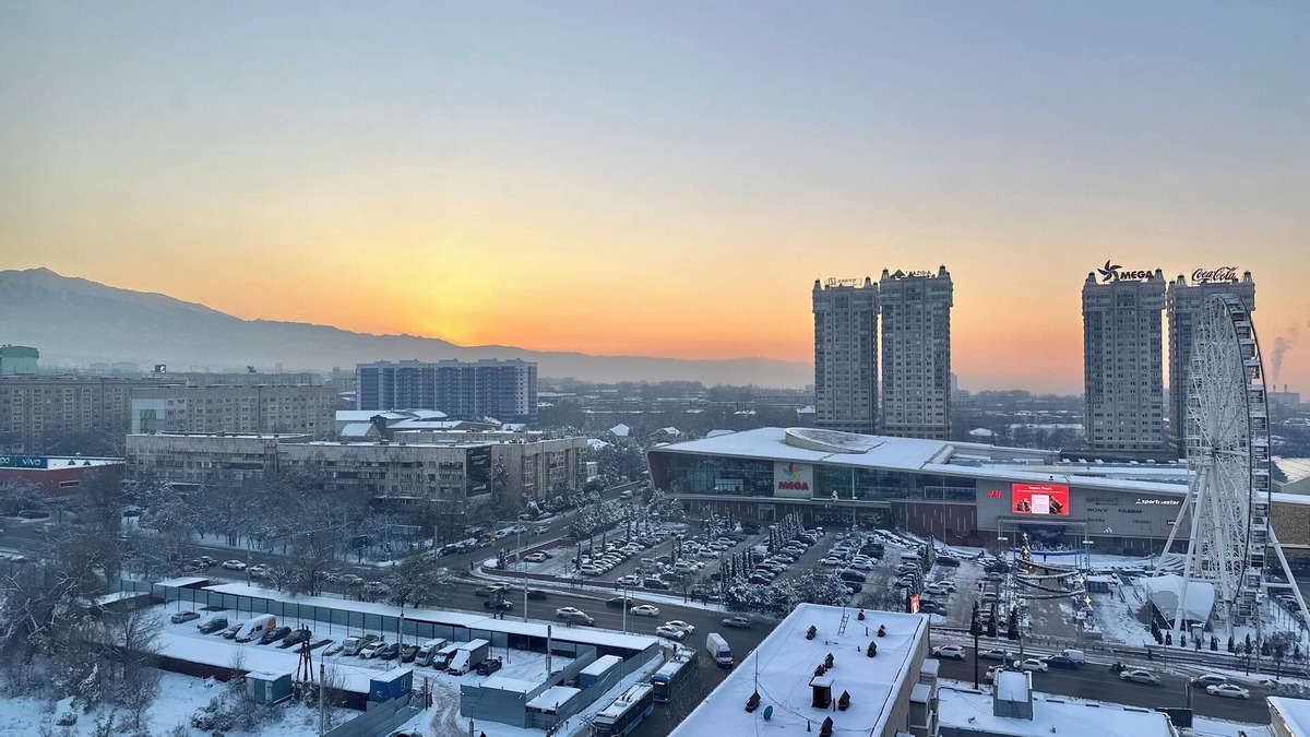 Almaty Apartment | Chic 1-bedroom apartment with Mountain view, WiFi and AC