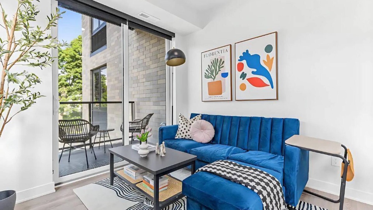 Bryant Apartment | Chic 1-Bedroom Urban Retreat with WiFi and Fitness Center in Vibrant Kingfield