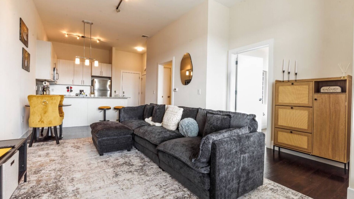 Gulph Mills Apartment | Chic 2-bedroom apartment with WiFi, AC in fabulous Norristown