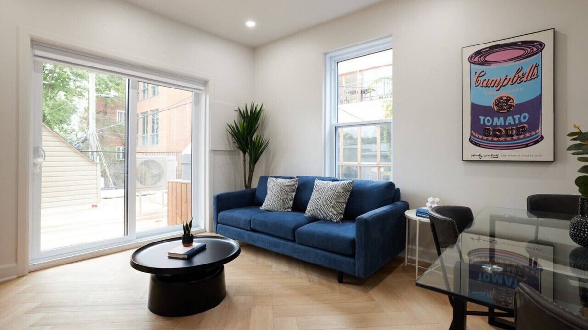 Plateau Mont Royal Apartment | Chic 2 Bedroom apartment in Le Plateau by Denstays