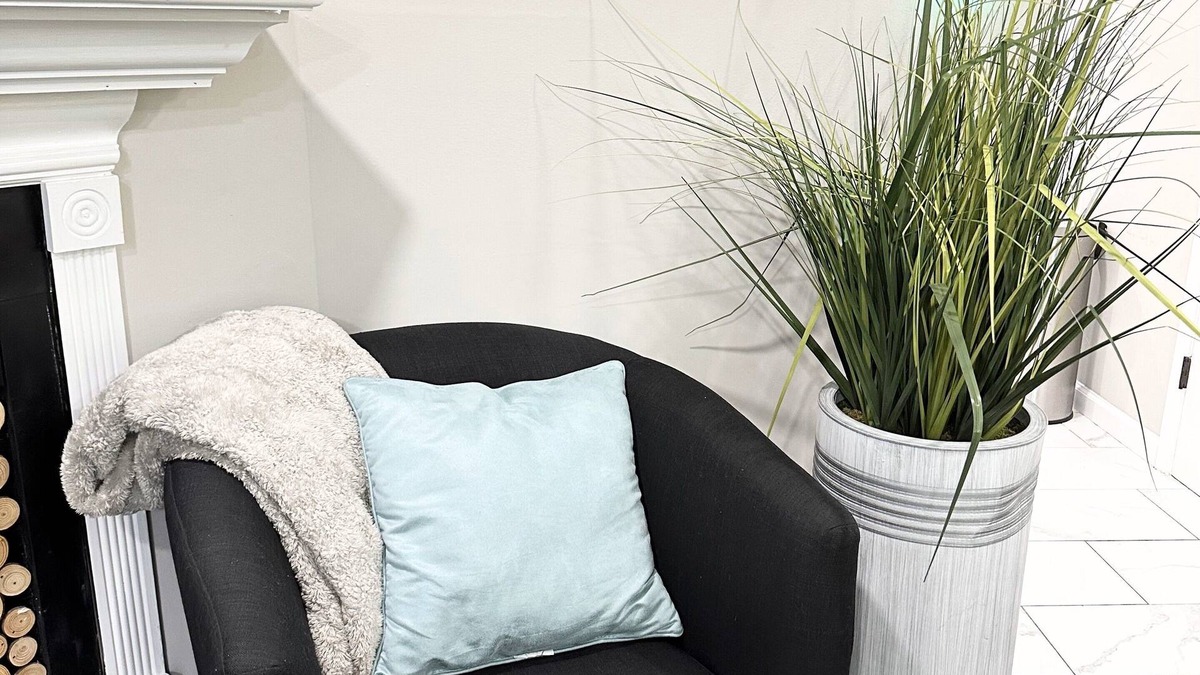 Lilburn Apartment | Chic 2-bedroom corporate apartment with WiFi, AC in welcoming Lilburn