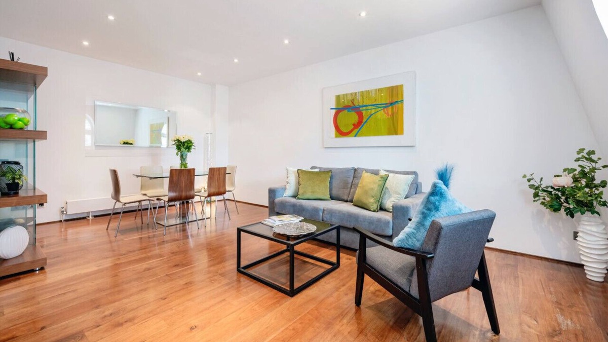 Queen's Gate Apartment | Chic 2 Bedroom in South Kensington