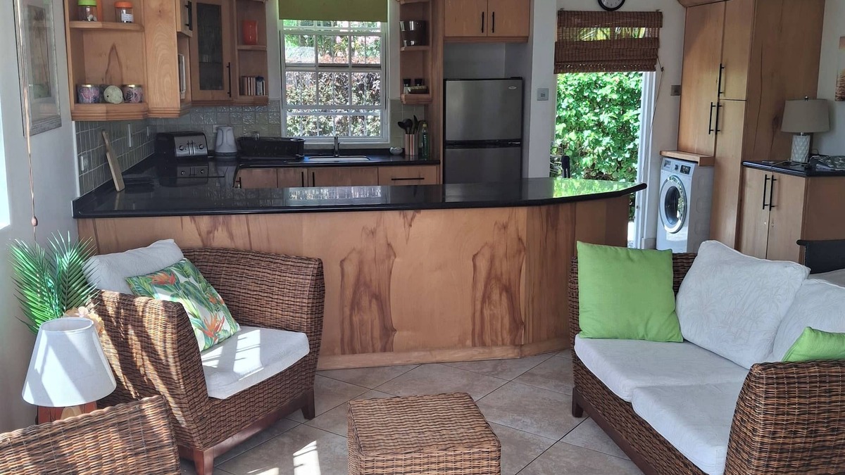 Saint Peter Parish Villa | Chic 2 BR villa- 10 min Walk to Heywoods Beach & Speightstown West Coast