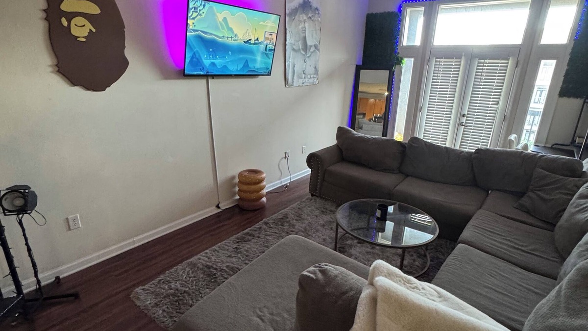 Westside Apartment | Chic 2 story loft in the heart of Midtown Atl!