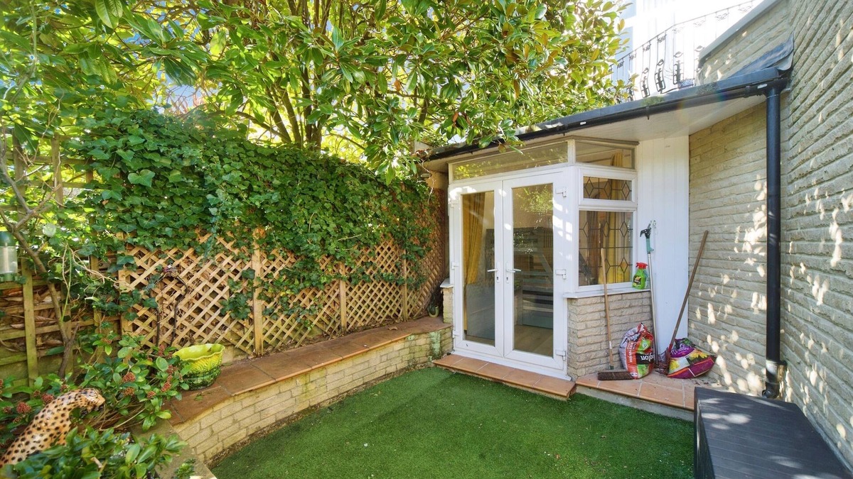 Camden Apartment | Chic 2BD Flat, 12 Mins from Hampstead Heath