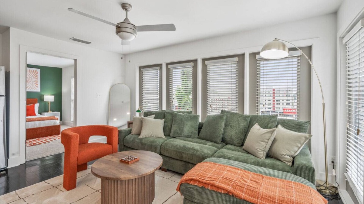 Reynoldstown Apartment | Chic 2BR King Bed + Parking