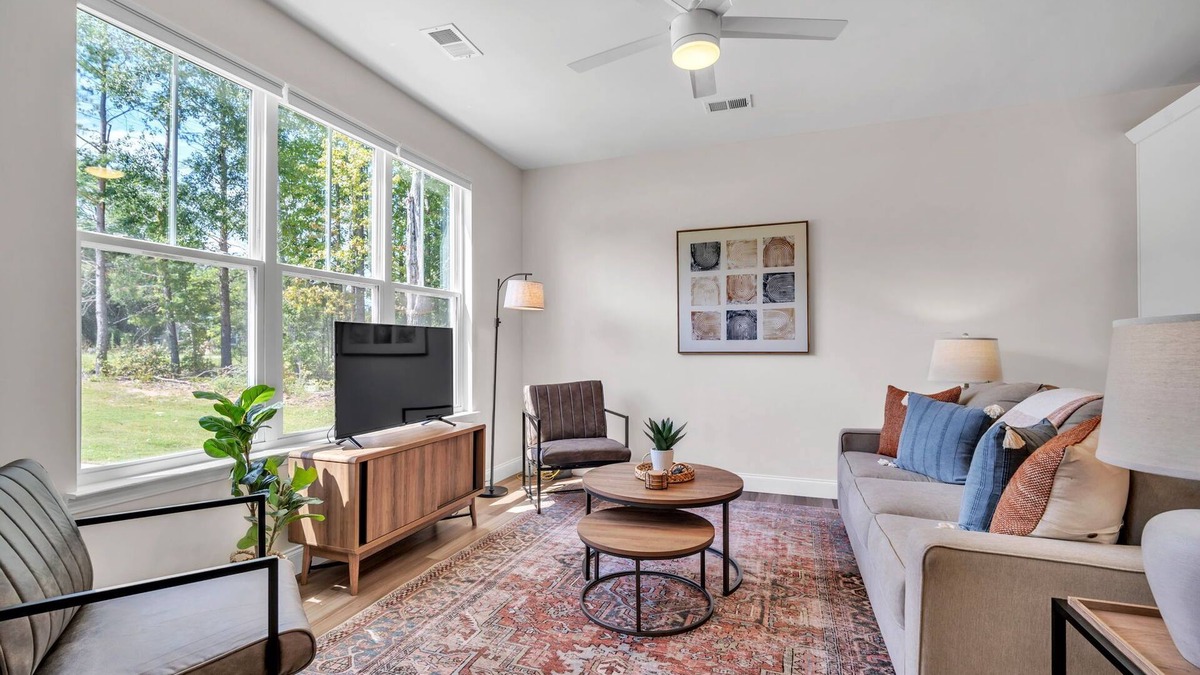 Taylors House | Chic 3/2 Near Downtown Gvl, Greer & Travelers Rest