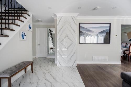 Brampton House | Chic and Cozy 5 Bedroom House