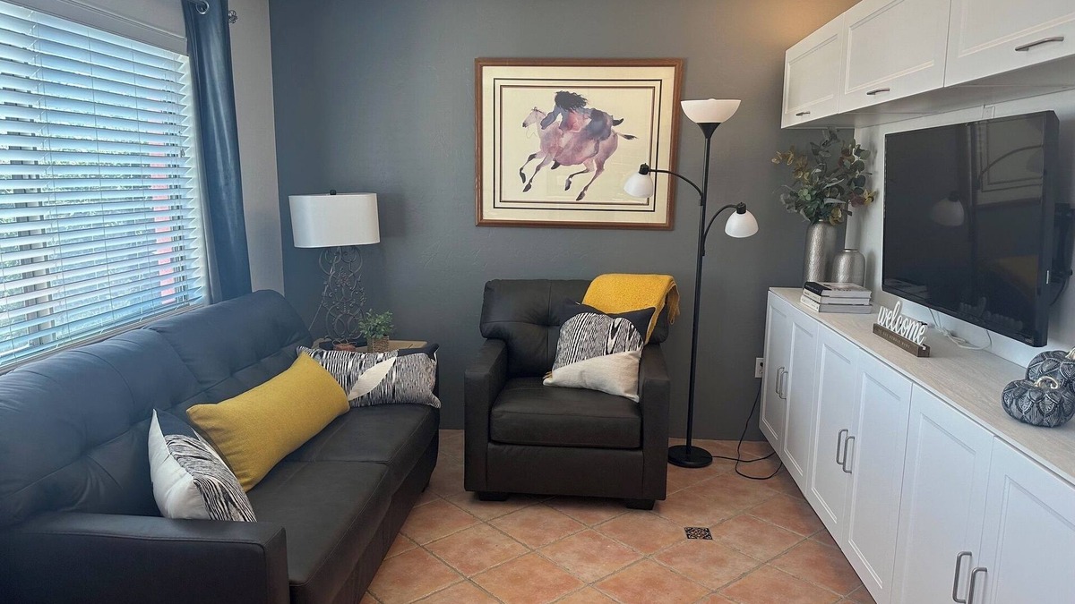 Civano House | CHIC AND COZY MODERN CIVANO ONE BEDROOM CASITA